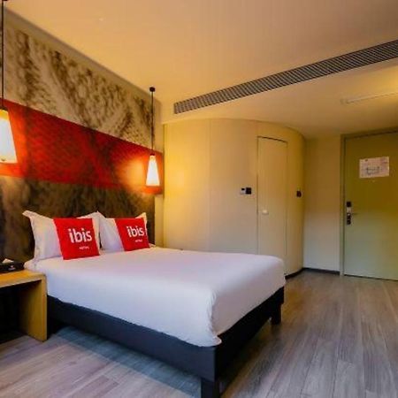 Ibis Xi'An First Gaoxin Rd Hotel Exterior photo