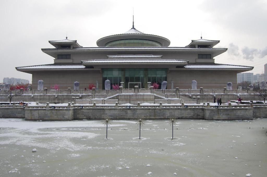 Ibis Xi'An First Gaoxin Rd Hotel Exterior photo